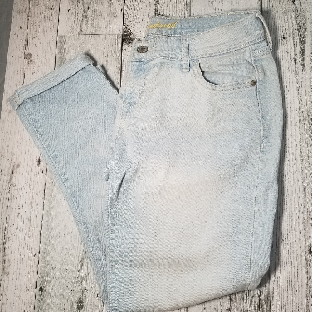 Old Navy Light-wash Boyfriend Jeans